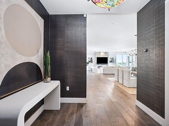4th image of 155 Steele Street #1112