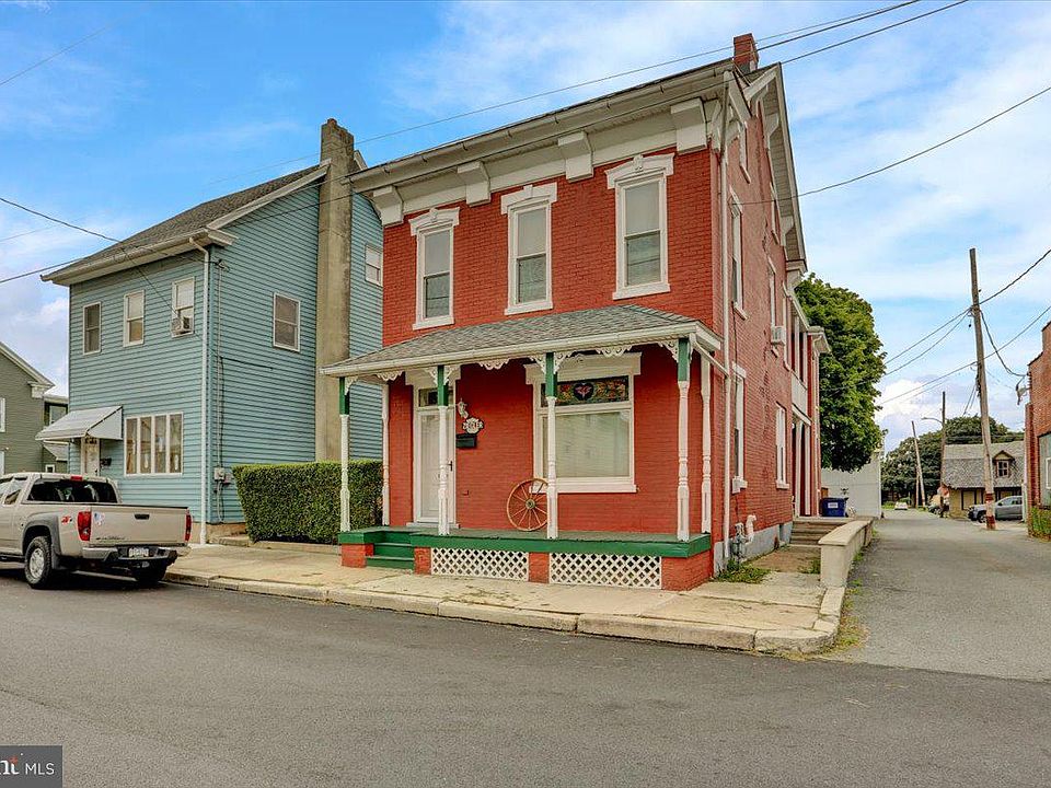 1st image of 15 W Washington St
