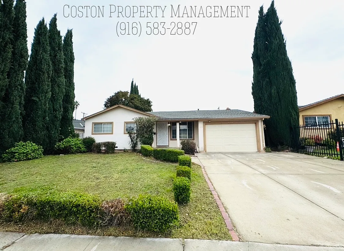 3 bed, 1119 sqft, $2,300 — Photo 3