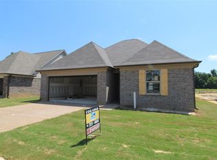 1090 Darren Cir E, Unincorporated, TN 38018