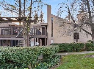 788 Woodside Ln E Unit 6, Sacramento, CA