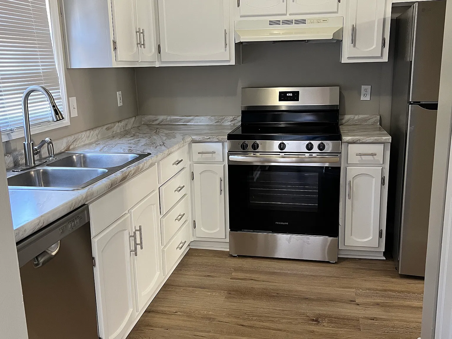 623 Cahaba Manor Ln — Photo 2