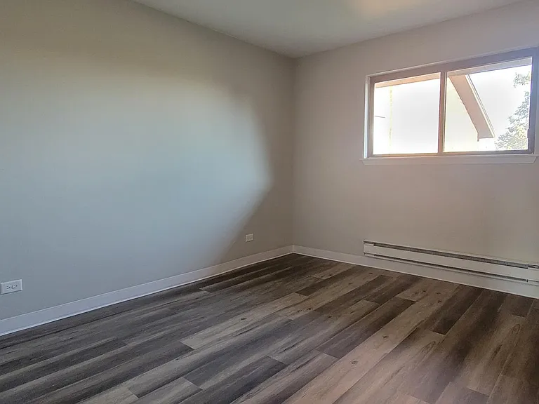 29W531 Country Ridge Dr #E — Photo 5