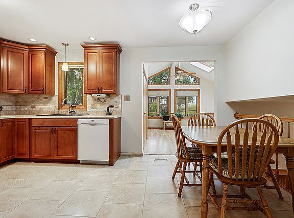 5th image of 12941 Parkside Dr