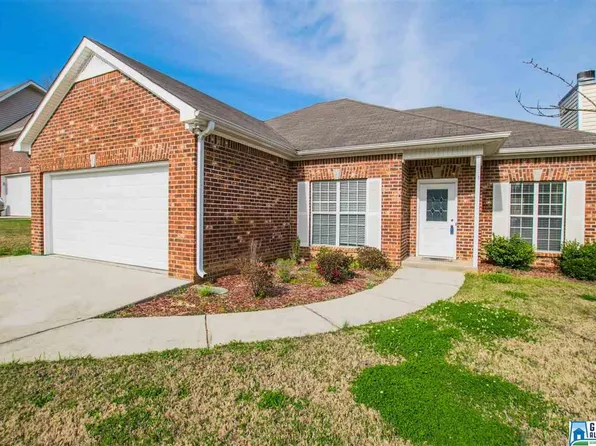 209 King Arthur Pl, Alabaster, AL 35007