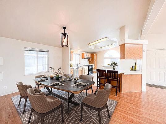2nd image of 1085 Tasman Dr Space 178