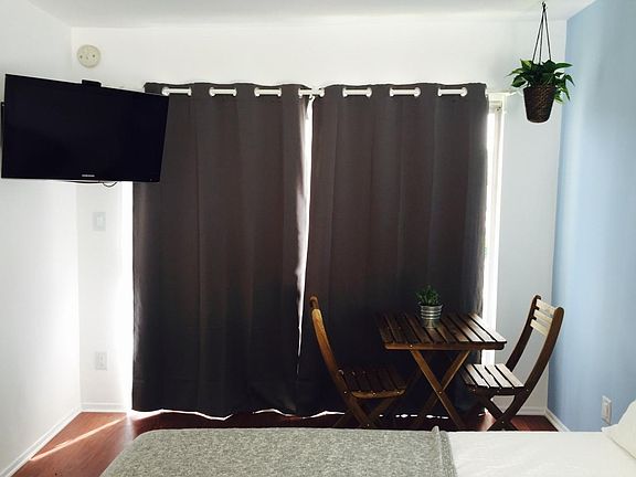 4th image of 2314 Pacific Ave APT D