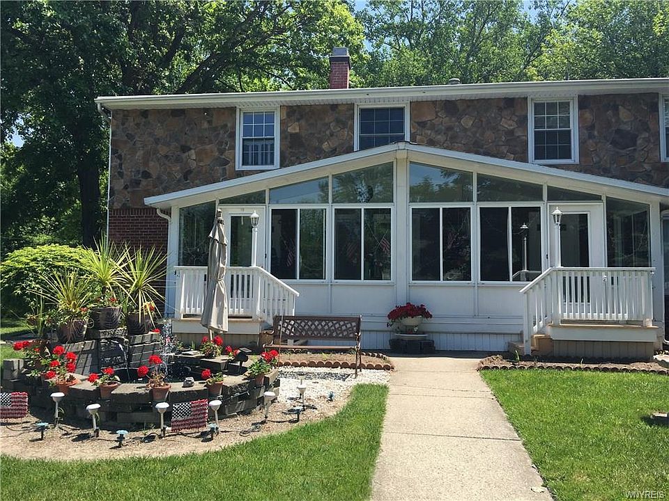 1st image of 203 Sundridge Dr