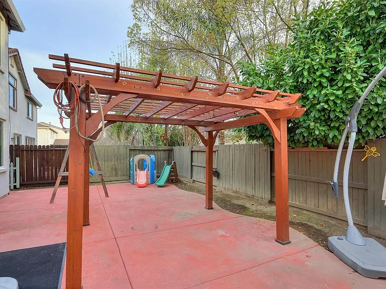 1817 Redondo Rd — Photo 36