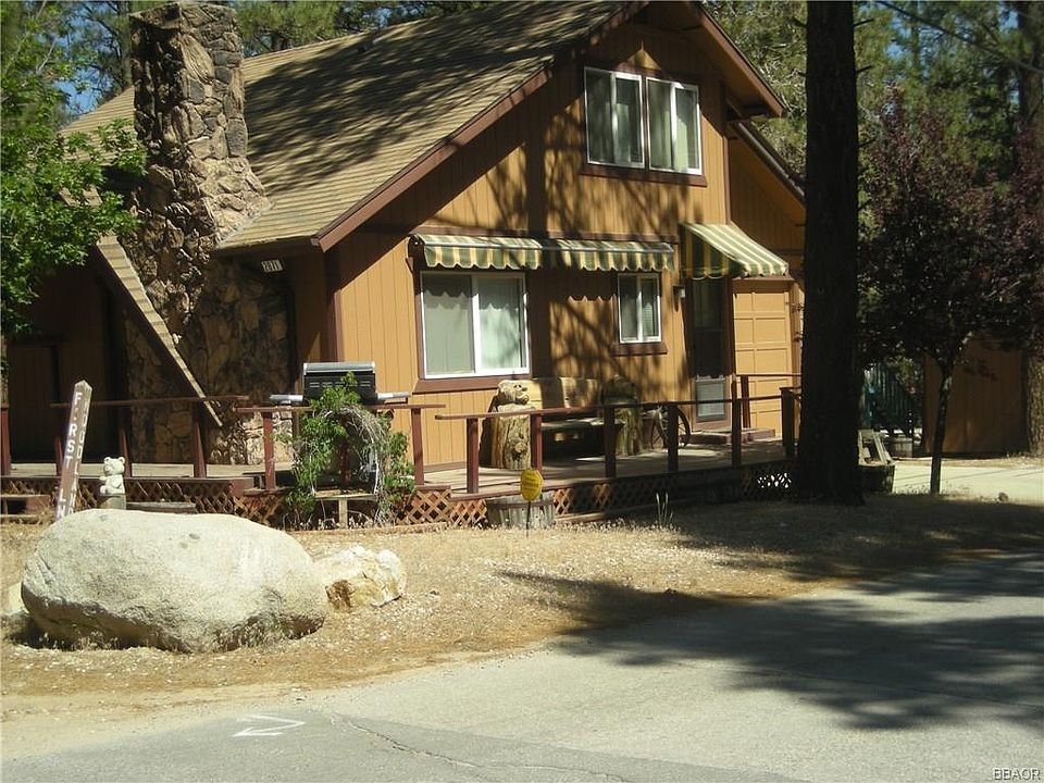 1st image of 2071 1st Ln