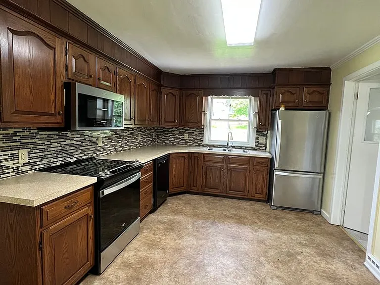 2399 New Holland Pike — Photo 14