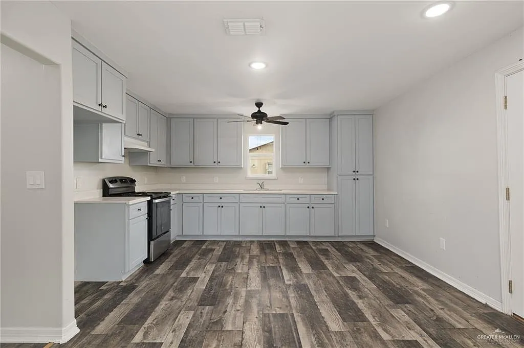 3 bed, 1.0 bath, 1008 sqft, $1,250 — Photo 4
