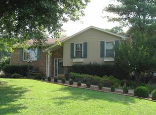 1785 Theresa Dr, Clarksville, TN 37043