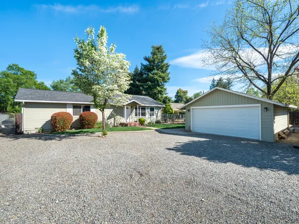 5443 Rosswood Ln, Redding, CA 96001