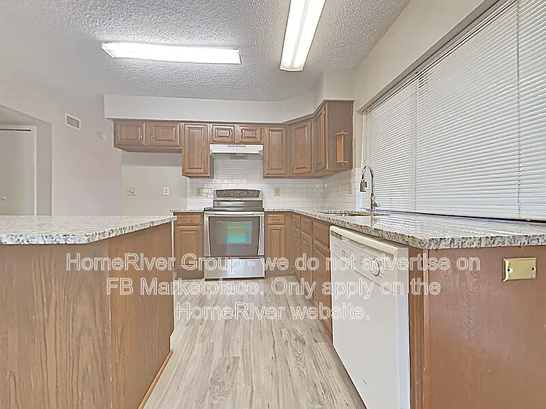 2201 Homecraft Ln — Photo 4