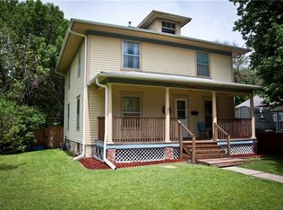 409 E Court Ave, Winterset, IA 50273