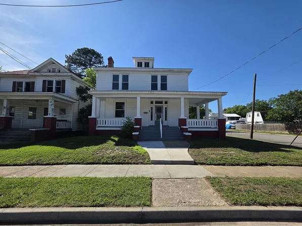 126 Cameron Ave, Colonial Heights, VA 23834