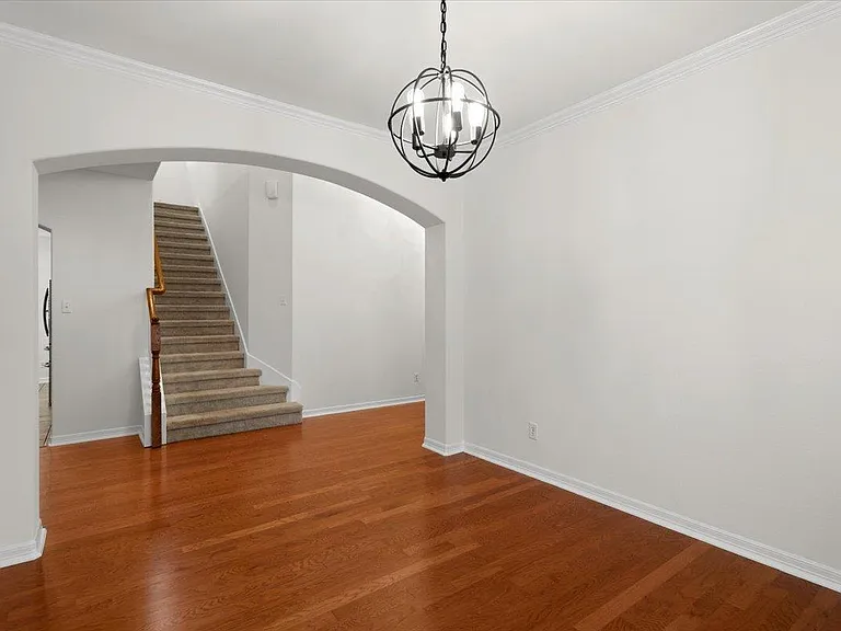 2304 Village View Loop — Photo 18