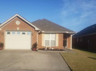 118 Turtle Dr, Elmore, AL 36025