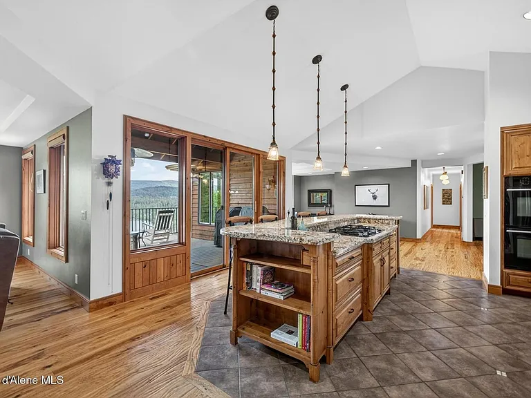37371 E Hayden Lake Rd — Photo 9