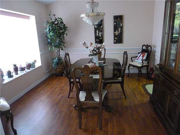 2nd image of 4705 Rolling Oak Dr