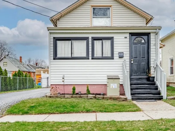 225 Washington St, Lockport, NY 14094