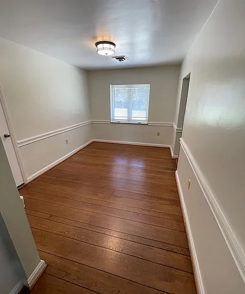 6904 Euclid Ave — Photo 11