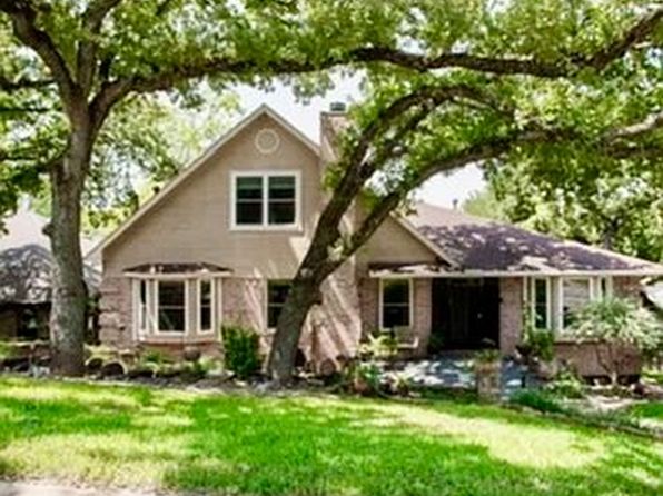 1806 Old Oak Dr