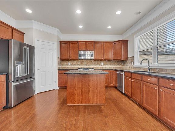 4th image of 2524 Ashwicke Dr SE