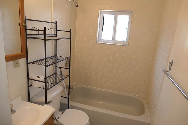 30452 Hilltop Dr — Photo 11