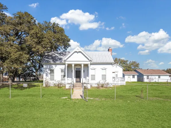 1118 Fm 1697 Rd, Burton, TX 77835