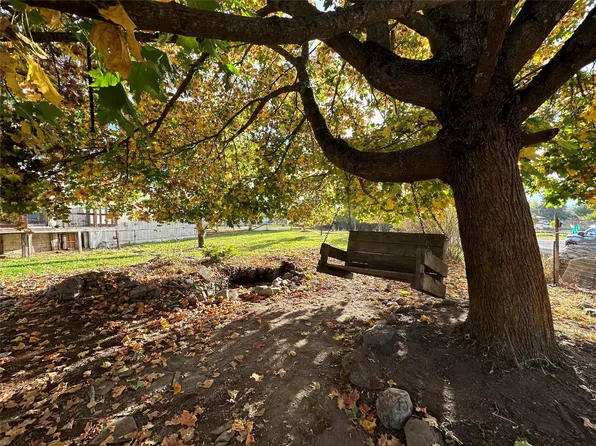 214 Haley Ave, Thompson Falls, MT 59873