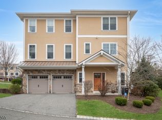 18 Park Pl, Mountain Lakes, NJ 07046