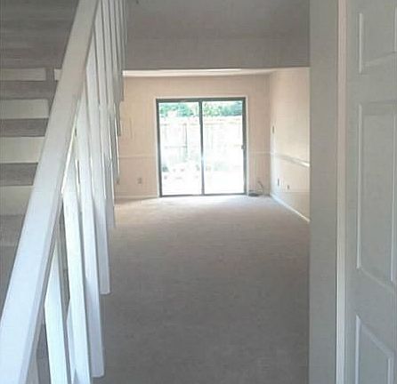 4th image of 5052 Clairmont Ct