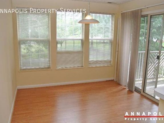 5th image of 700 Orchard Overlook APT 202