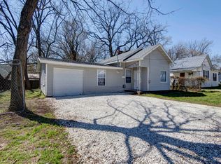 1226 E Scott St, Springfield, MO 65802