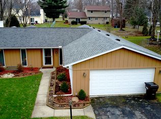 127 Hidden Tree Ln, Amherst, OH 44001
