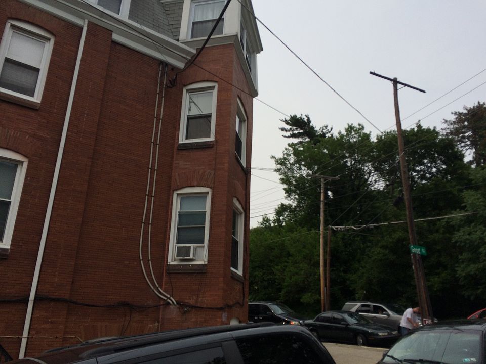 2nd image of 158 Clymer St APT 1