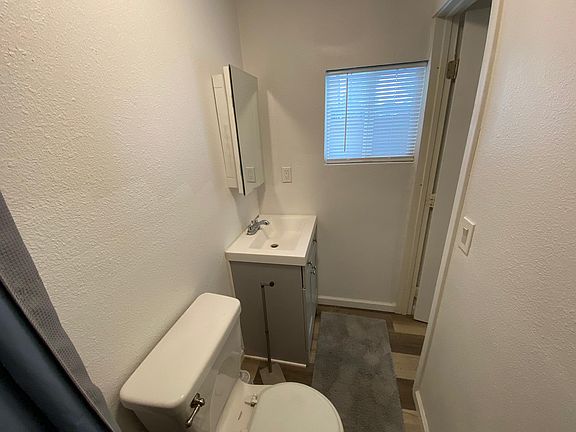 3rd image of 4003 Calle Mirador #8