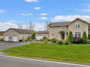 3084 Whitelaw Rd W, Canastota, NY 13032