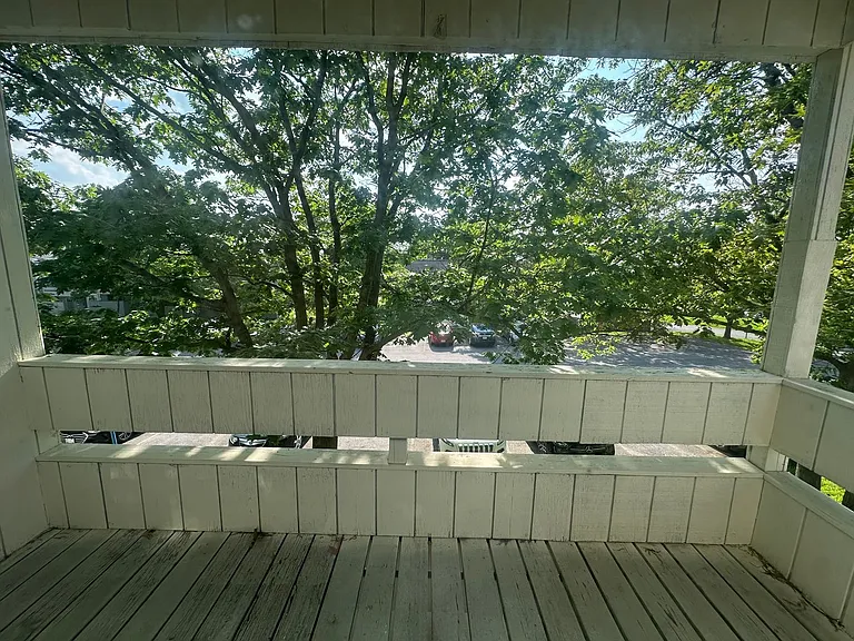 University Park Apartments near Cornell University — Photo 375