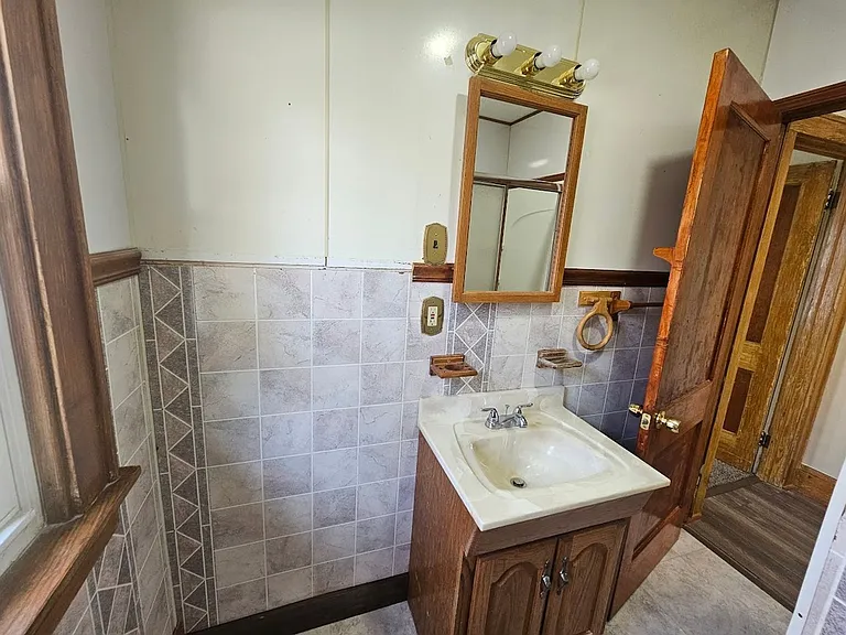 1169 Weiser Ave — Photo 5