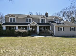 724 Hickory Hill Rd, Wyckoff, NJ 07481