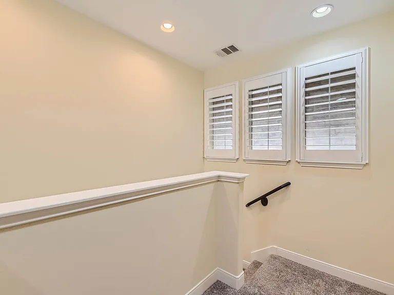 2210 Onion Creek Pkwy #402 — Photo 19