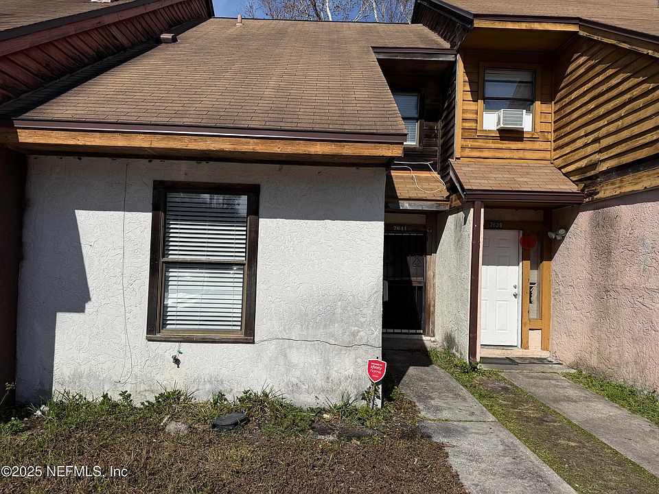 1st image of 7641 N Melissa Ct
