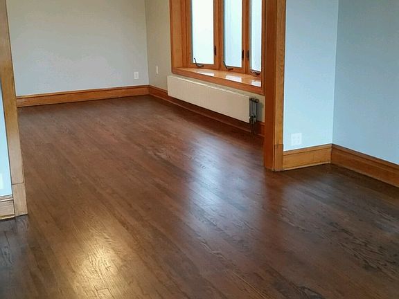 3rd image of 3829 N Sawyer Ave #2