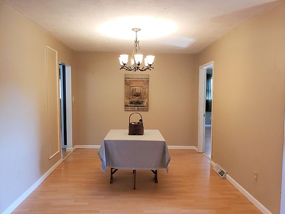 4 Dining Room