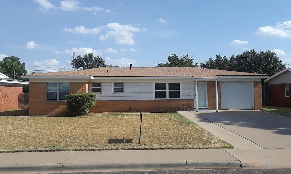 1st image of 1308 Douglas Dr
