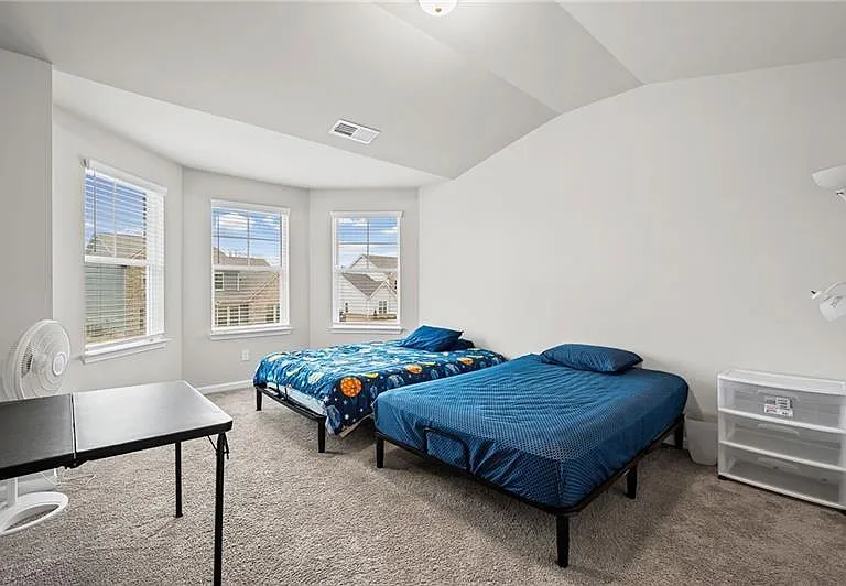 854 Orwell Dr — Photo 32