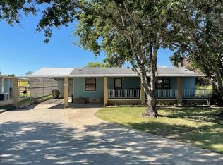 136 Sunshine Ln, Zapata, TX 78076